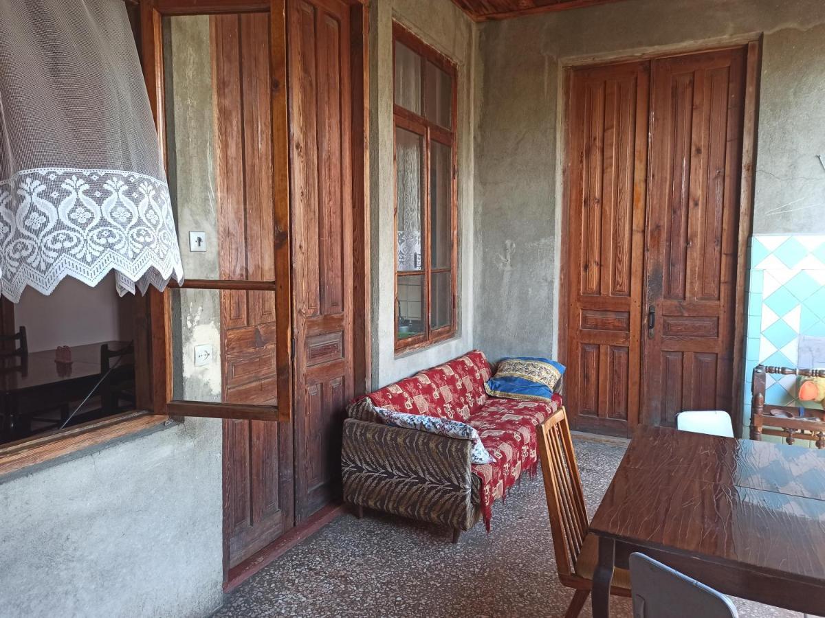 Cozy House Hotel Zugdidi Luaran gambar